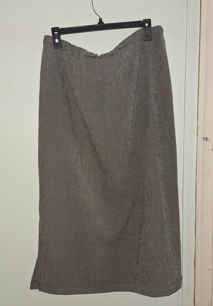 Classic Gray Women's Skirt By Christopher Banks.
